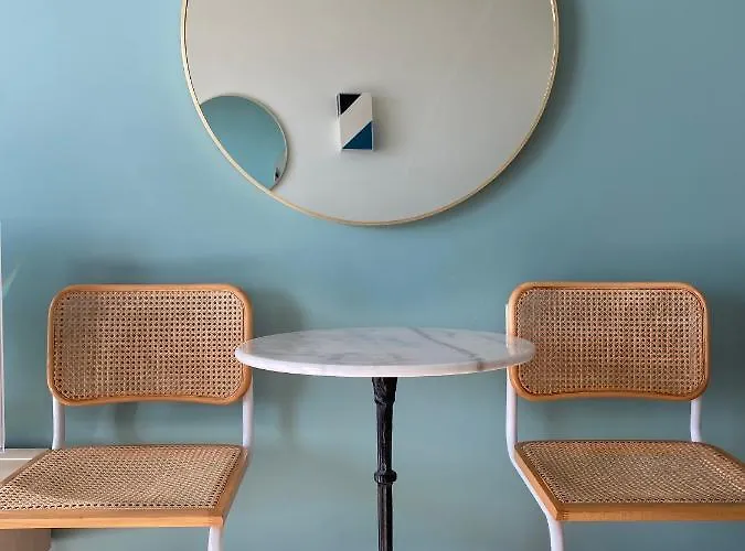 Апартаменты La De Leontine Ла-Боль-Эскублак