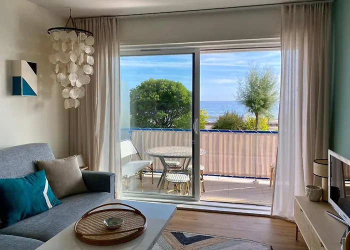 Апартаменты La De Leontine